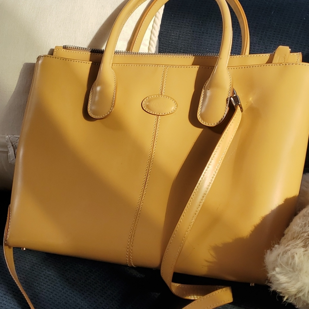 GUC Tod's leather D-bag- natural/Light tan, italy.